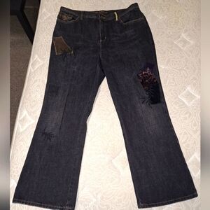 A Lauren Jean Co. Ralph Lauren black straight leg in a 14P. Patches, embroidery